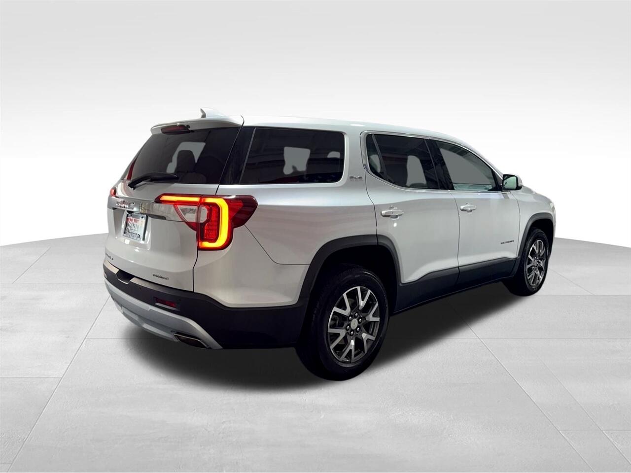 2020 Gmc Acadia SLE photo 2