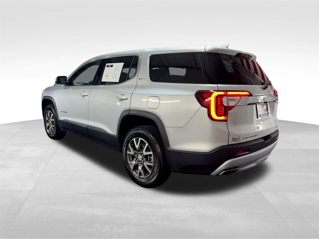 2020 Gmc Acadia SLE photo 4