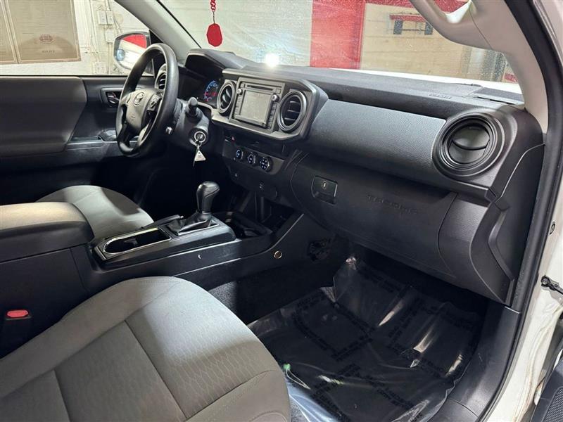 Toyota Tacoma SR5 Access Cab 6' Bed I4 4x2 AT (Natl) 2018 Toyota Tacoma SR5 Access Cab 6' Bed I4 4x2 AT (Natl) 2018