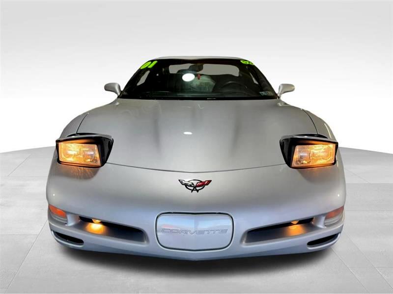 2001 Chevrolet Corvette Base photo 2