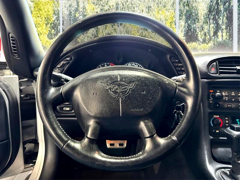 2001 Chevrolet Corvette Base photo 15