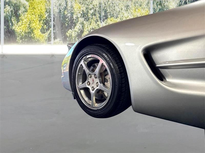 2001 Chevrolet Corvette Base photo 18