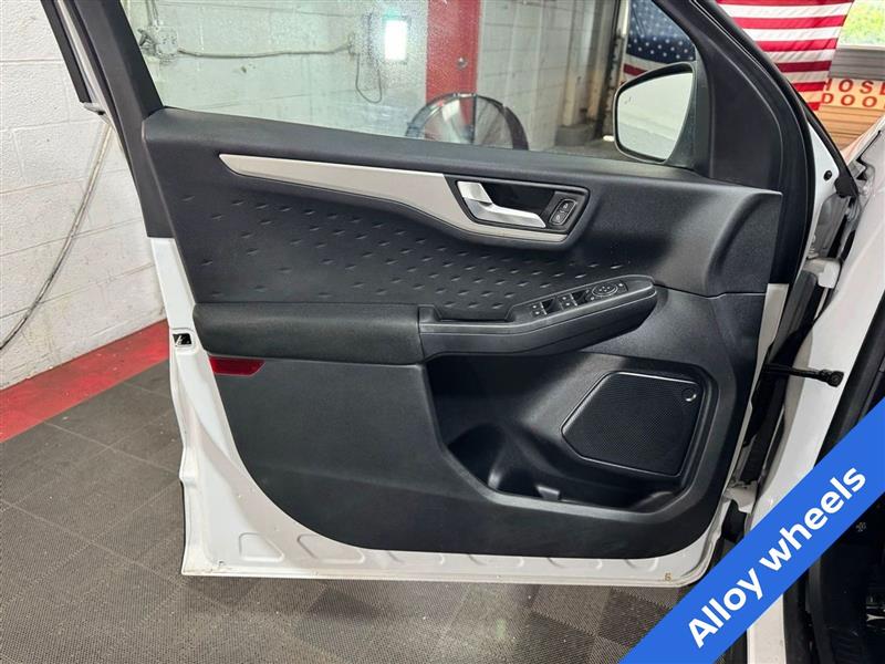 Ford Escape SE FWD 2020 Ford Escape SE FWD 2020