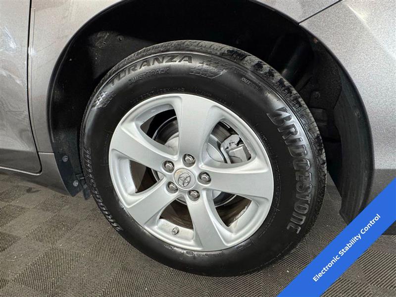 Toyota Sienna 5dr 7-Pass Van V6 LE FWD (Natl) 2011 Toyota Sienna 5dr 7-Pass Van V6 LE FWD (Natl) 2011