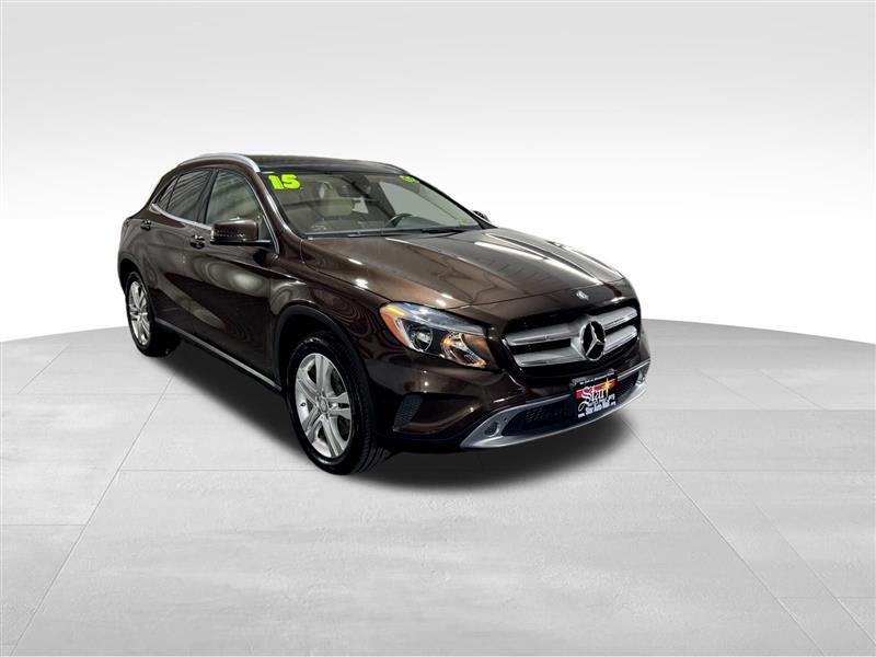 2015 Mercedes Benz GLA 250 photo 3