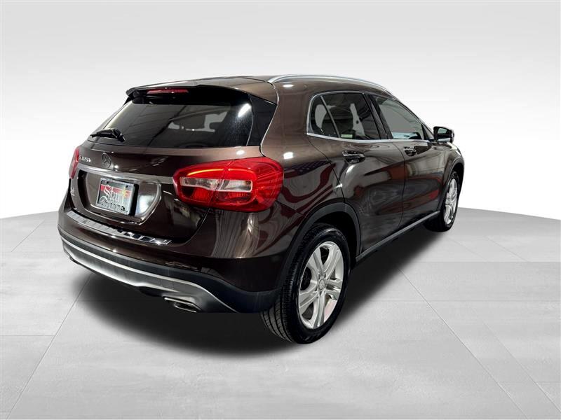 2015 Mercedes Benz GLA 250 photo 4