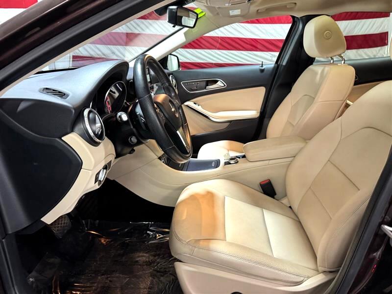 2015 Mercedes Benz GLA 250 photo 9