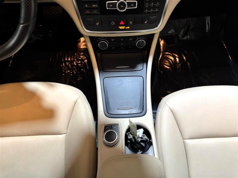 2015 Mercedes Benz GLA 250 photo 17