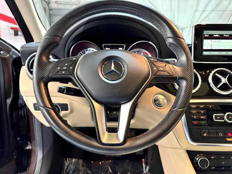 2015 Mercedes Benz GLA 250 photo 19