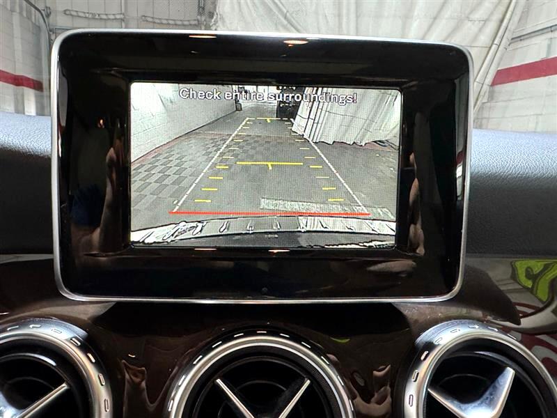 2015 Mercedes Benz GLA 250 photo 21