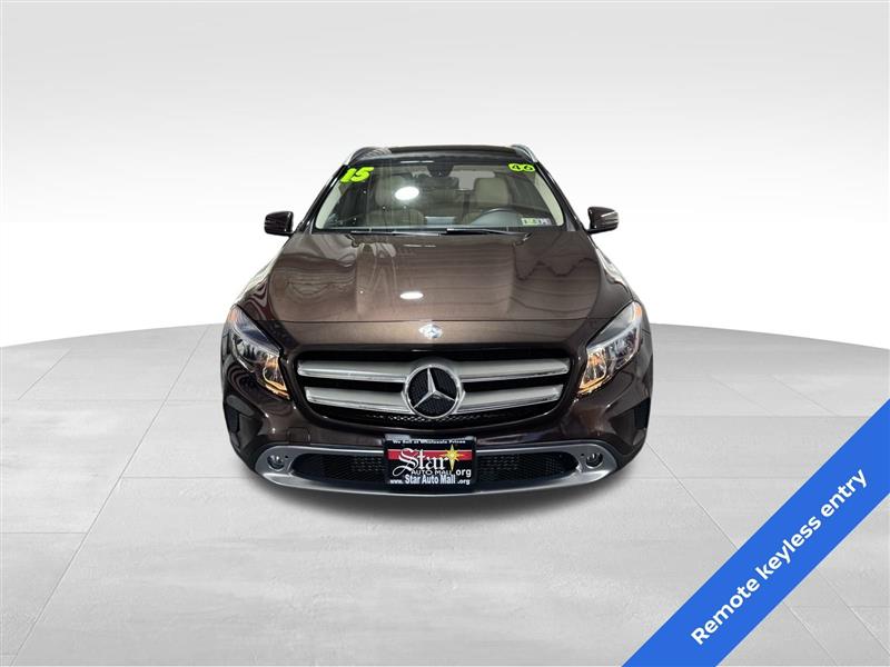 2015 Mercedes Benz GLA 250 photo 2