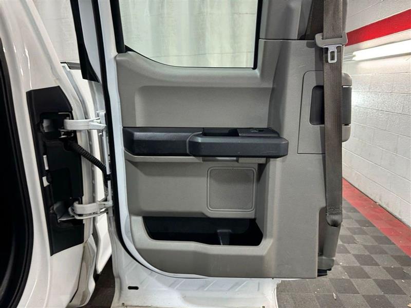 Ford F-150 Lariat 4WD SuperCab 6.5' Box 2019 Ford F-150 Lariat 4WD SuperCab 6.5' Box 2019