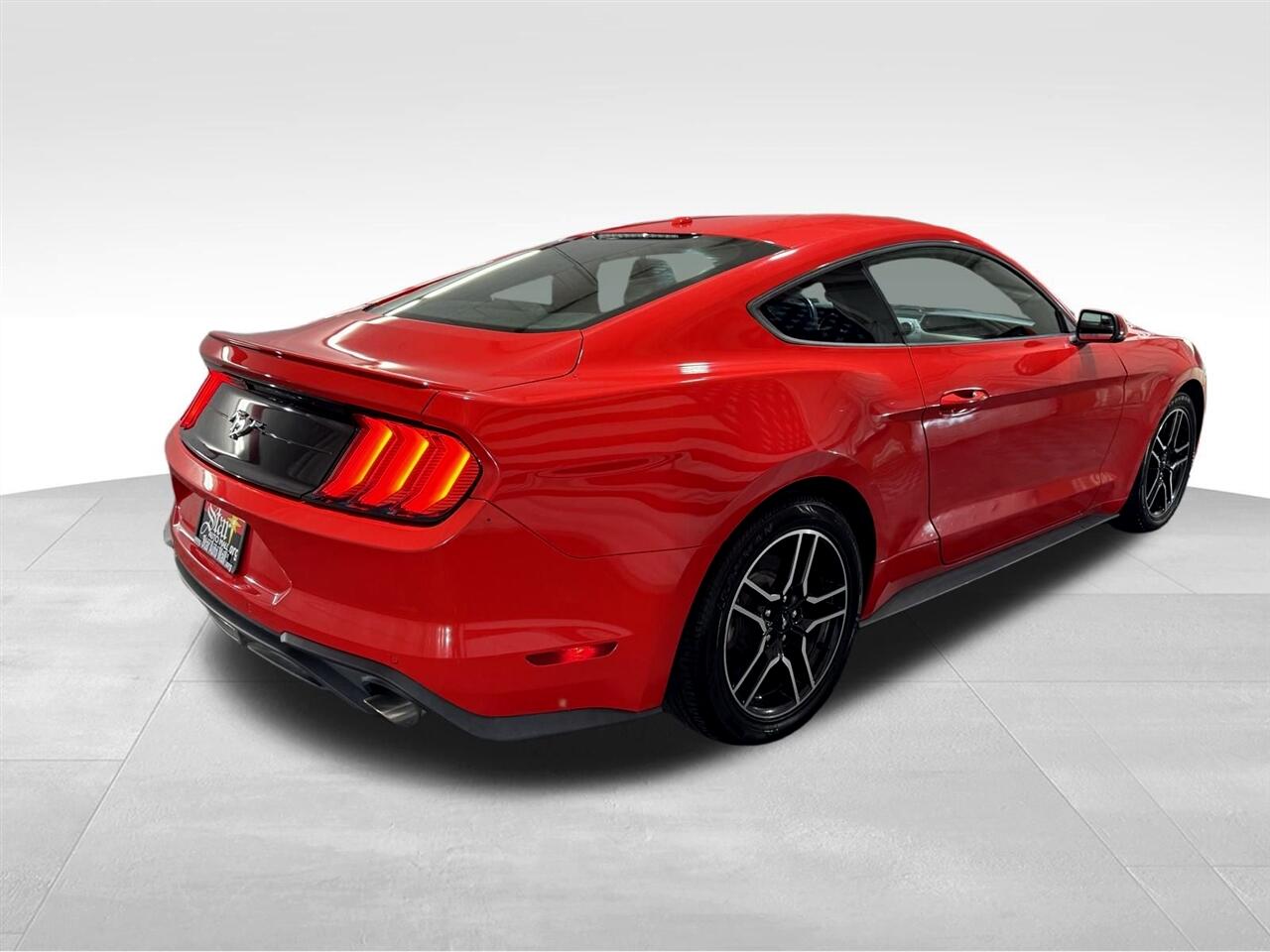 2020 Ford Mustang EcoBoost Premium photo 4