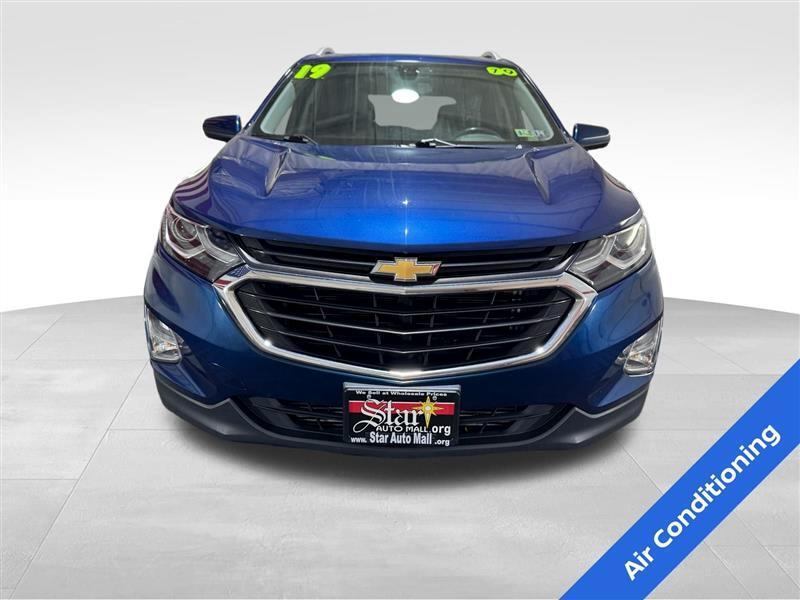 2019 Chevrolet Equinox LT photo 2