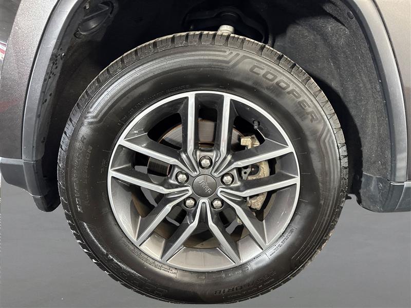 Jeep Grand Cherokee Laredo 4WD 2020 Jeep Grand Cherokee Laredo 4WD 2020