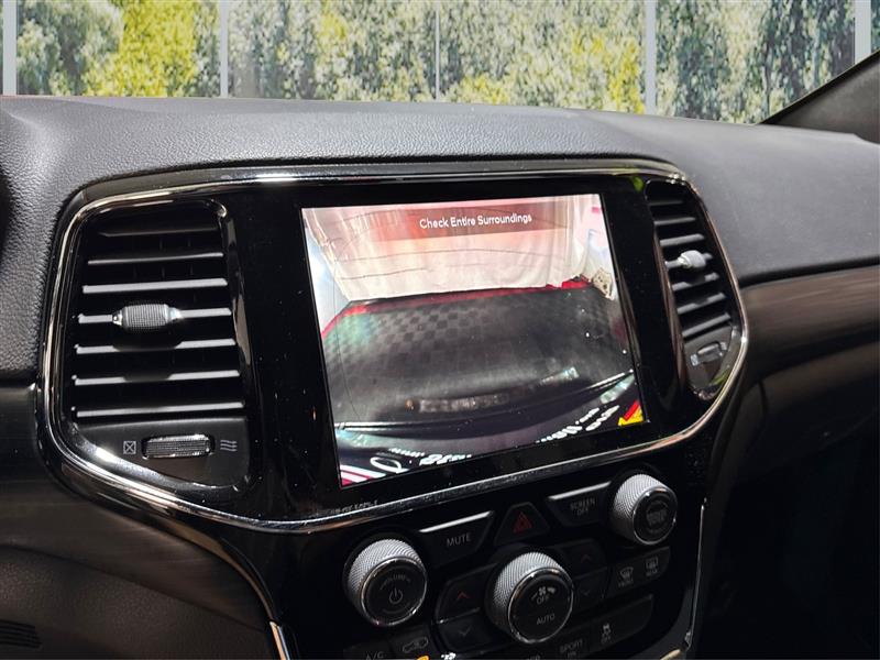 Jeep Grand Cherokee Laredo 4WD 2020 Jeep Grand Cherokee Laredo 4WD 2020