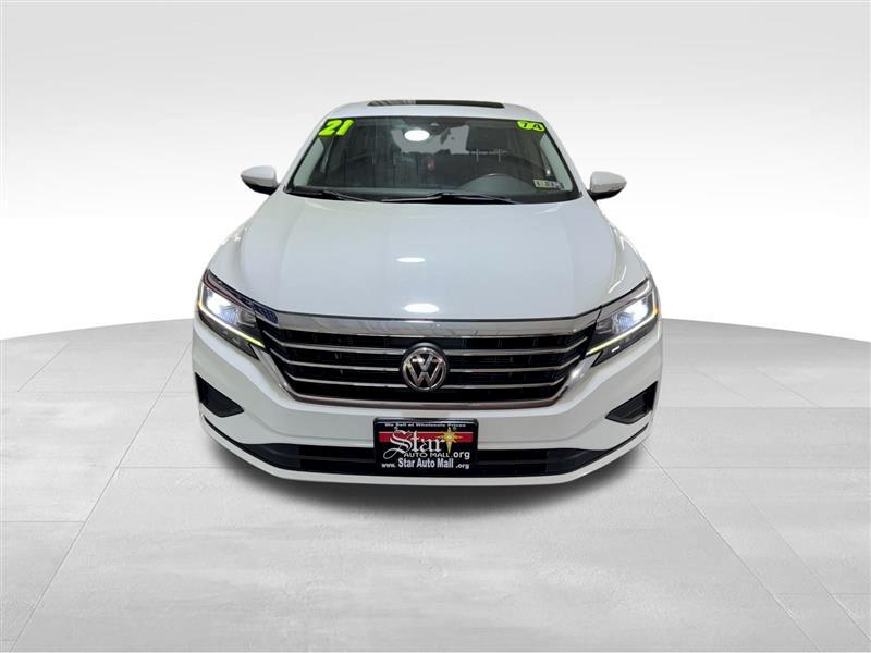 2021 Volkswagen Passat 2.0T SE photo 2