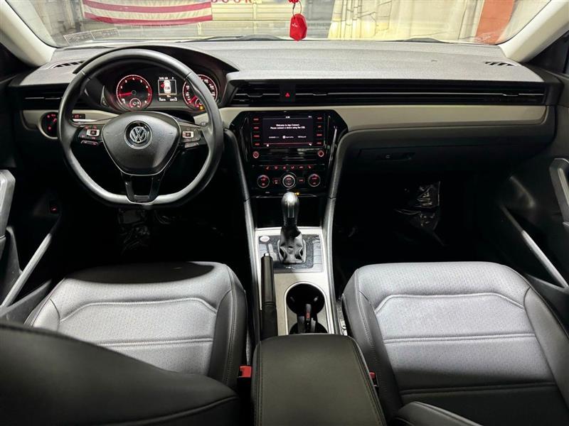 Volkswagen Passat SE 2021 Volkswagen Passat SE 2021