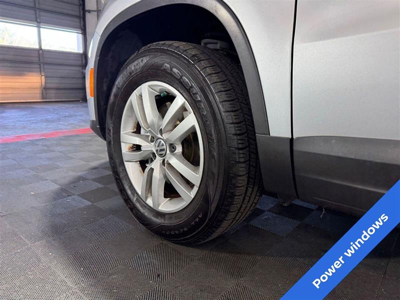 Volkswagen Tiguan S 4Motion 2015 Volkswagen Tiguan S 4Motion 2015