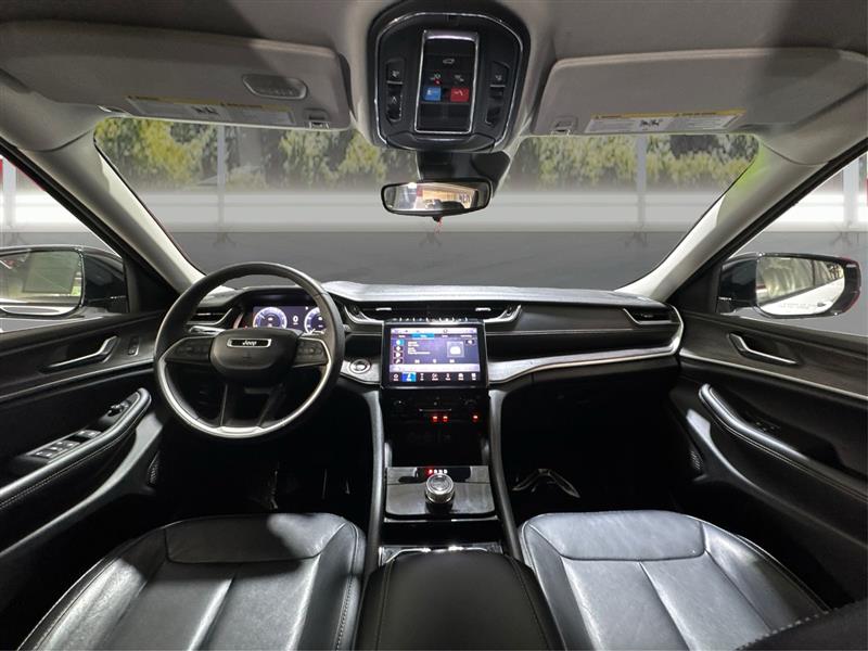 Jeep Grand Cherokee Limited 2WD 2023