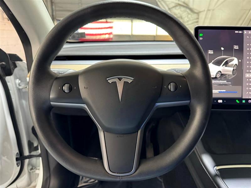 2022 Tesla Model Y Long Range photo 19