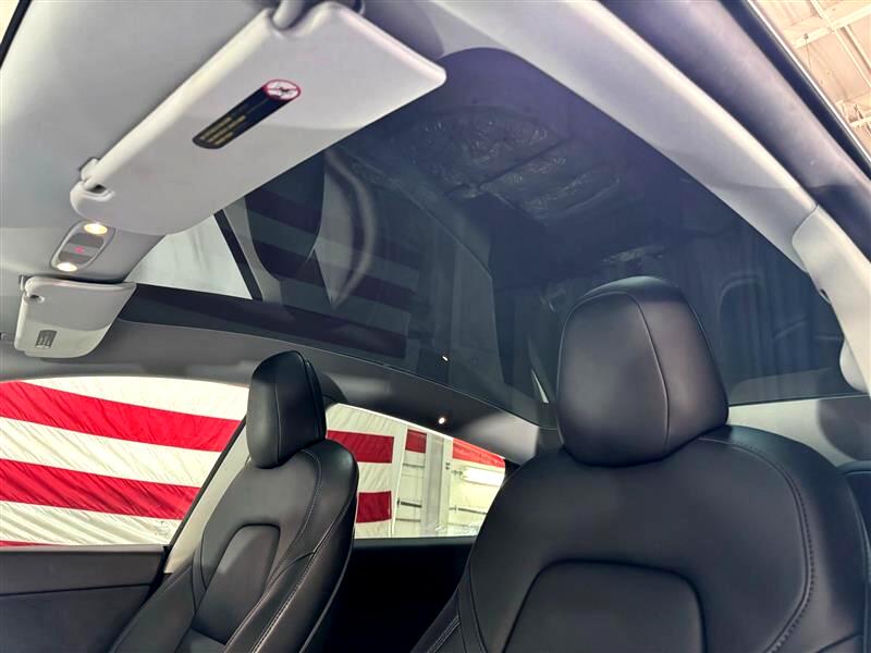 2022 Tesla Model Y Long Range photo 22