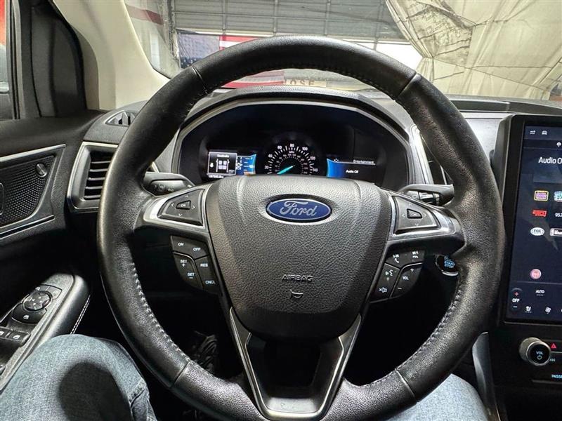 Ford Edge Titanium AWD 2022 Ford Edge Titanium AWD 2022