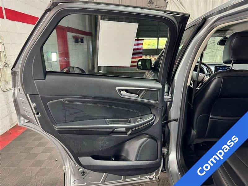 Ford Edge Titanium AWD 2022 Ford Edge Titanium AWD 2022