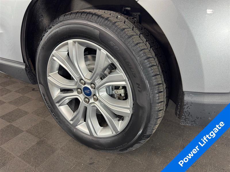 Ford Edge Titanium AWD 2022