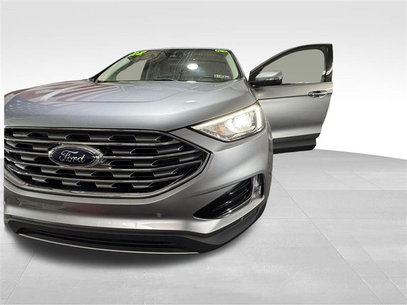 Ford Edge Titanium AWD 2022
