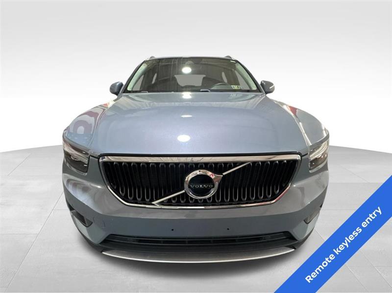 Volvo XC40 T5 Momentum AWD 2022 Volvo XC40 T5 Momentum AWD 2022