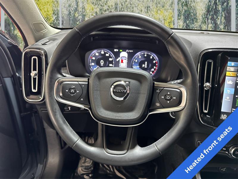 Volvo XC40 T5 Momentum AWD 2022 Volvo XC40 T5 Momentum AWD 2022