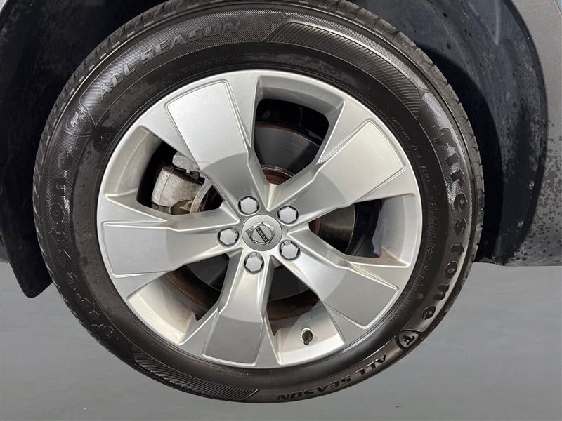 Volvo XC40 T5 Momentum AWD 2022 Volvo XC40 T5 Momentum AWD 2022