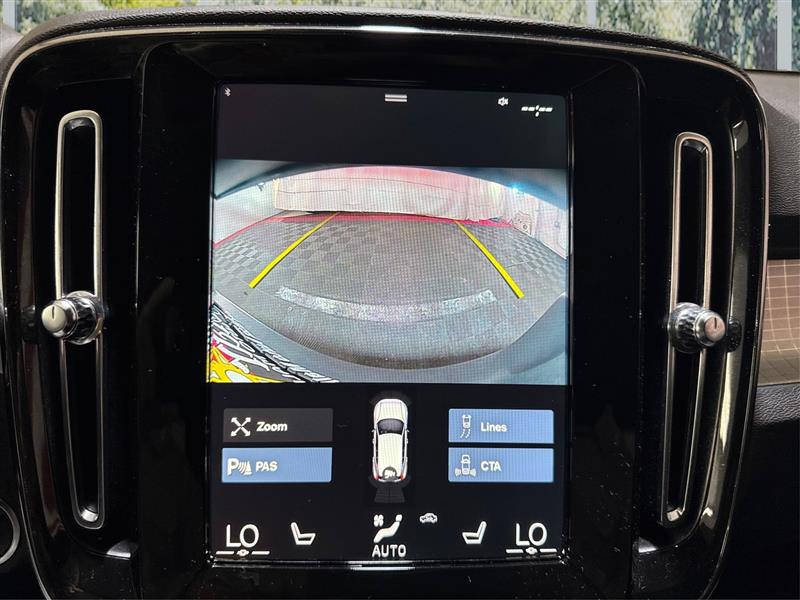 Volvo XC40 T5 Momentum AWD 2022 Volvo XC40 T5 Momentum AWD 2022