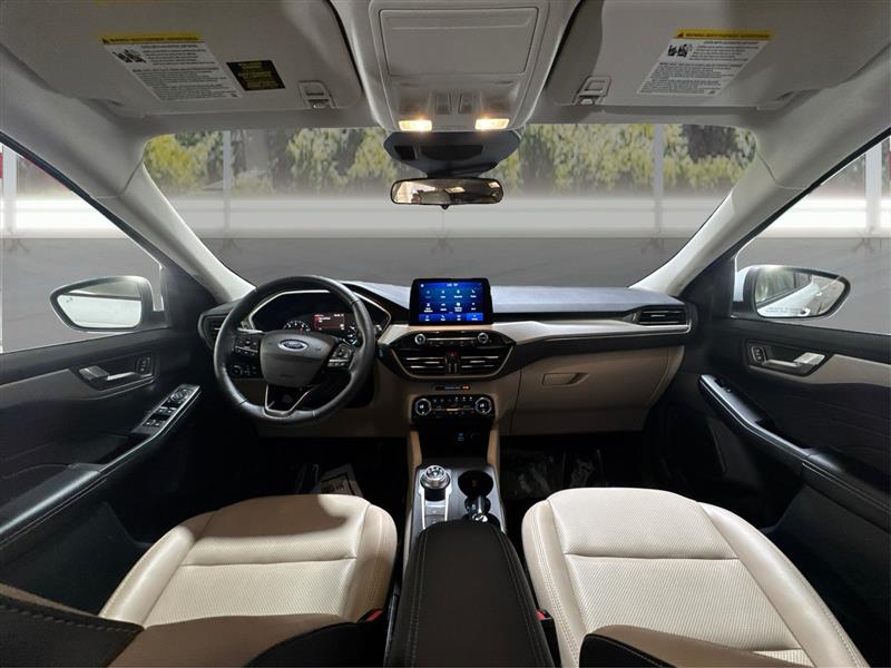 2021 Ford Escape SEL photo 23