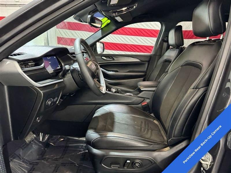 Jeep Grand Cherokee L Laredo 4WD 2024 Jeep Grand Cherokee L Laredo 4WD 2024