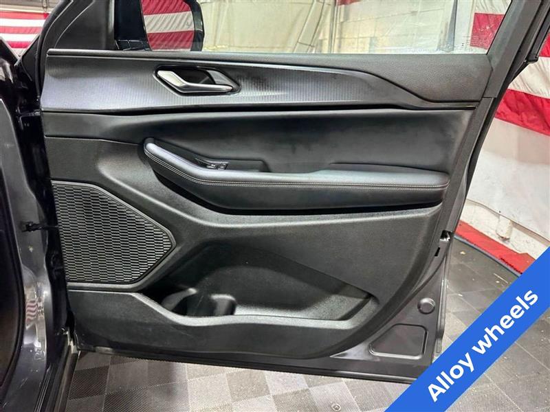 Jeep Grand Cherokee L Laredo 4WD 2024 Jeep Grand Cherokee L Laredo 4WD 2024