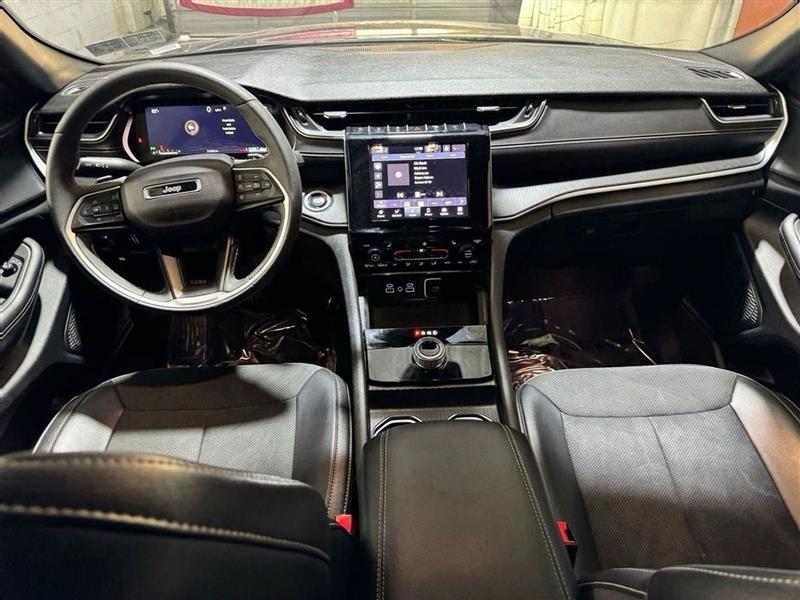 Jeep Grand Cherokee L Laredo 4WD 2024 Jeep Grand Cherokee L Laredo 4WD 2024