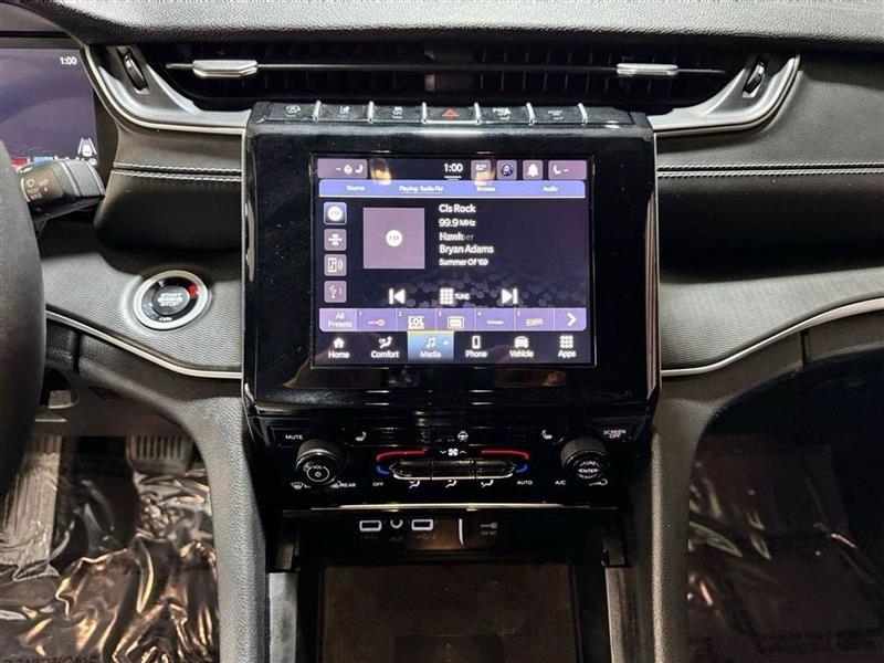 Jeep Grand Cherokee L Laredo 4WD 2024 Jeep Grand Cherokee L Laredo 4WD 2024