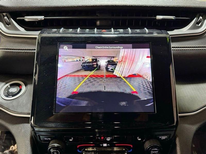 Jeep Grand Cherokee L Laredo 4WD 2024 Jeep Grand Cherokee L Laredo 4WD 2024