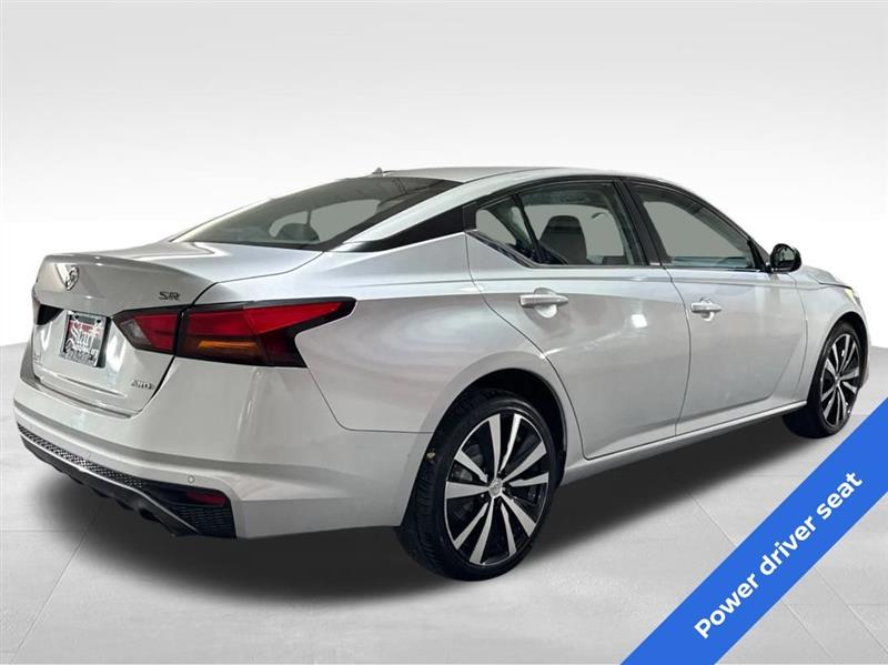 2021 Nissan Altima 2.5 SR photo 4