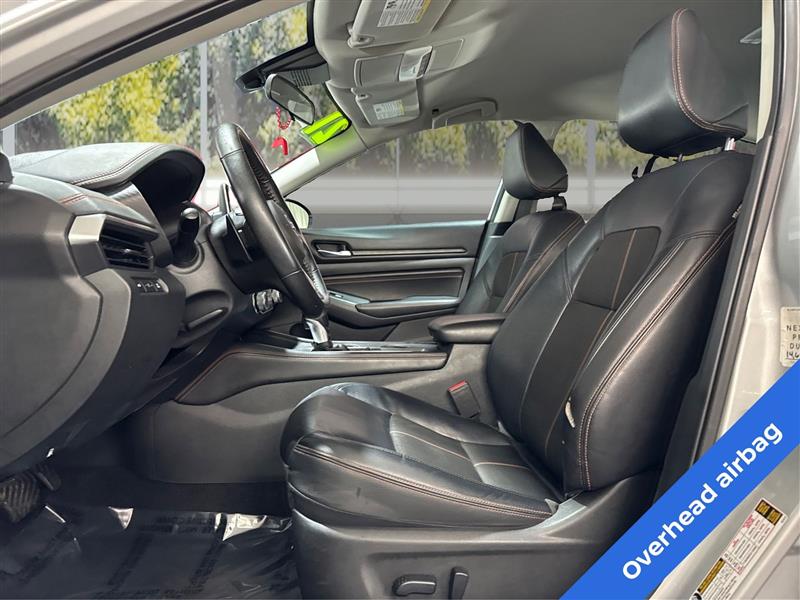 2021 Nissan Altima 2.5 SR photo 8