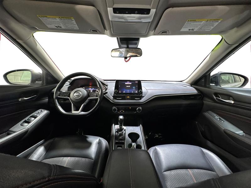 2021 Nissan Altima 2.5 SR photo 13
