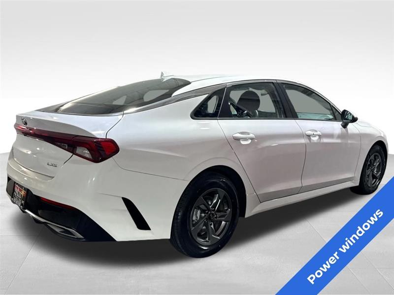 2021 Kia K5 LXS photo 5