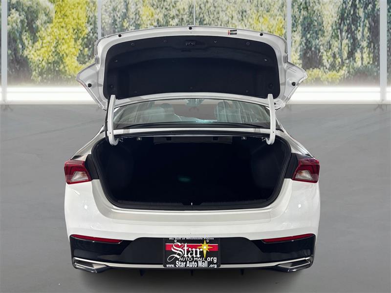 2021 Kia K5 LXS photo 13
