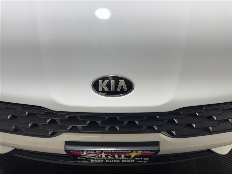 Kia K5 LXS 2021