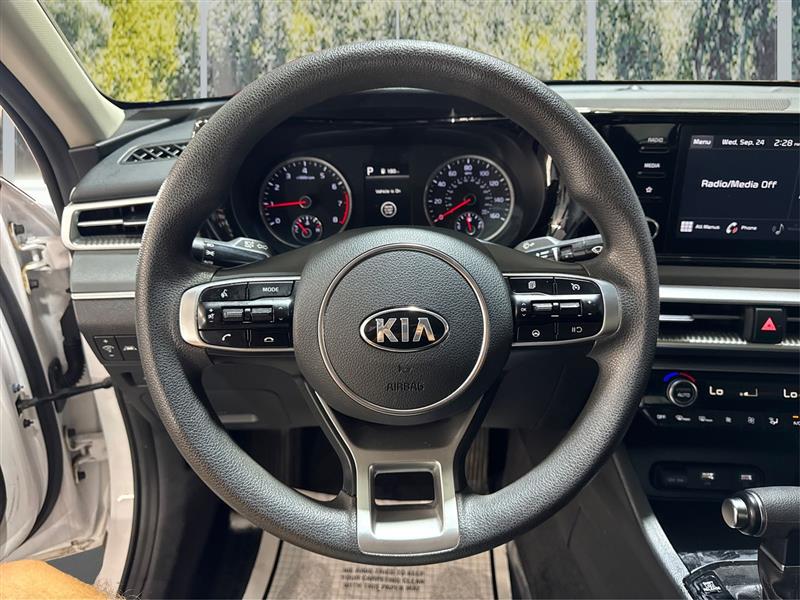 Kia K5 LXS 2021
