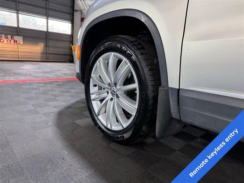Volkswagen Tiguan SE 4Motion 2014 Volkswagen Tiguan SE 4Motion 2014