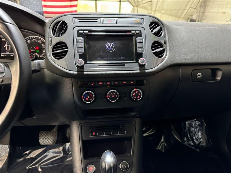 Volkswagen Tiguan SE 4Motion 2014 Volkswagen Tiguan SE 4Motion 2014