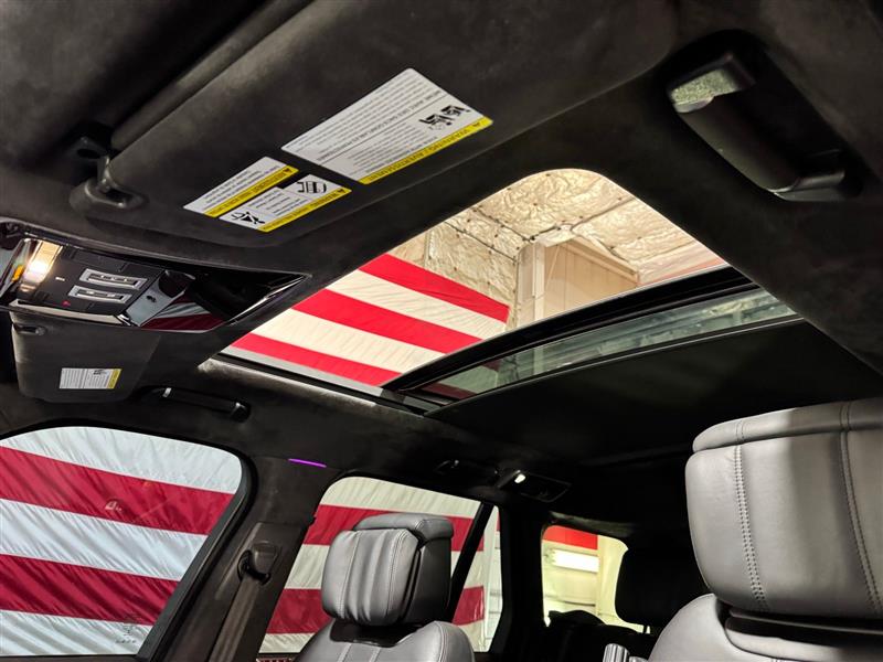 2022 Land Rover Range Rover P525 HSE HSE Westminster Edition photo 25